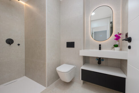 BAÑO 1